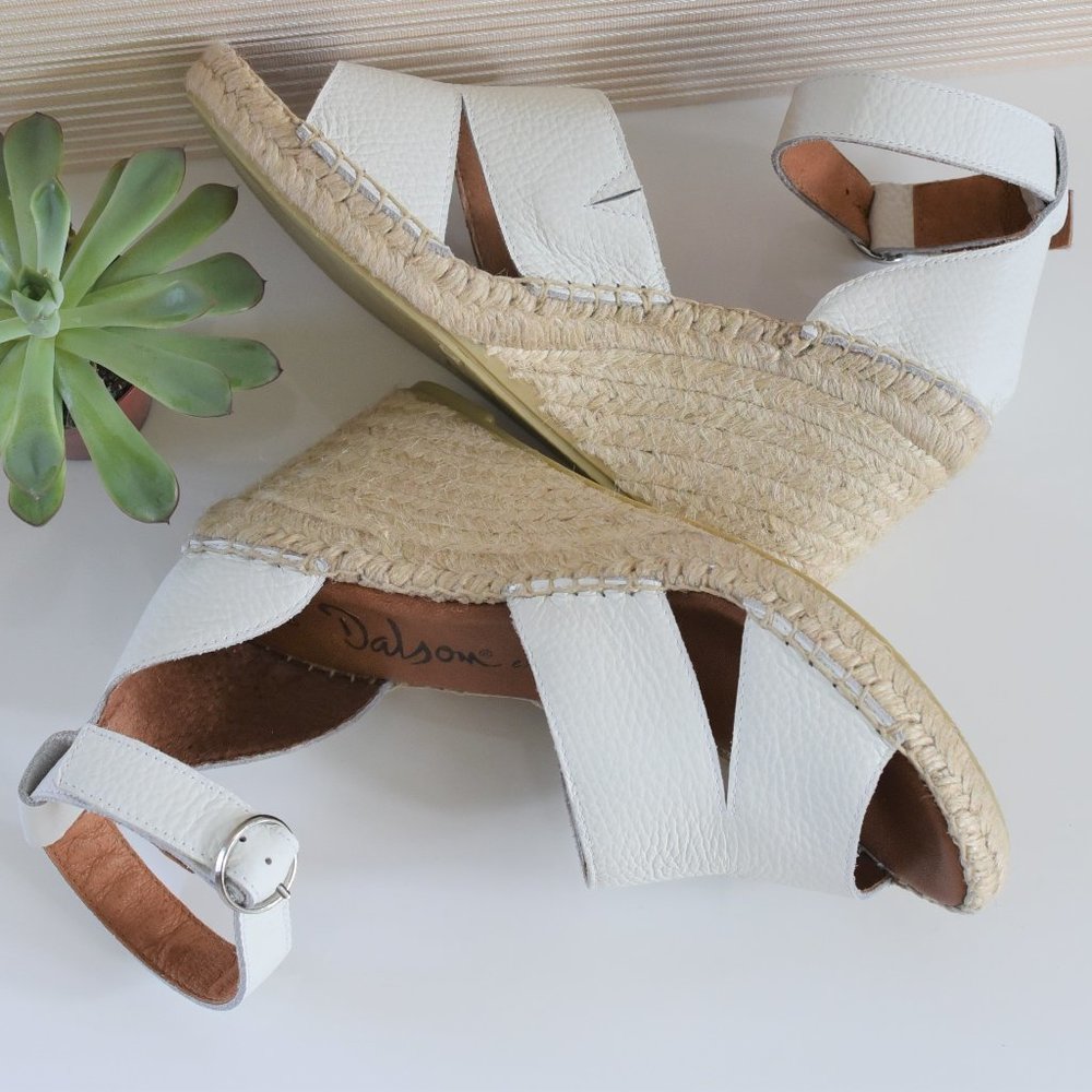 NEW DALSON Made In SPAIN Leather Sandals - Picture 2 of 14